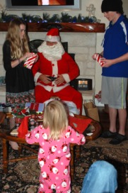 2013-12-23 21-13-48 Hildebrand Christmas.jpg